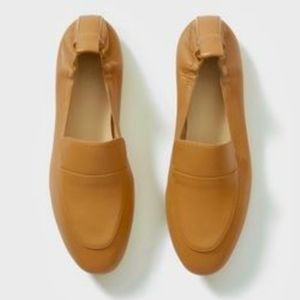 Everlane Size 8 Caramel Leather Slip on  Day Loafers